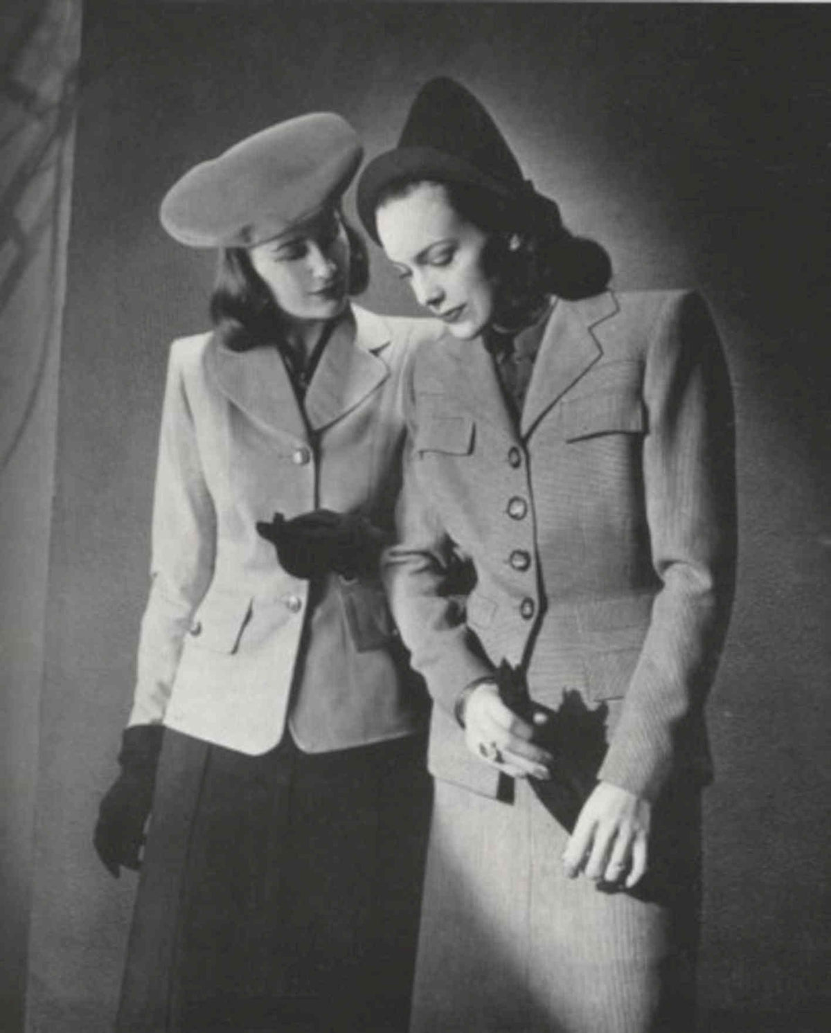 Vintage Suits Women 1940s Vintage Retro Advert Poster