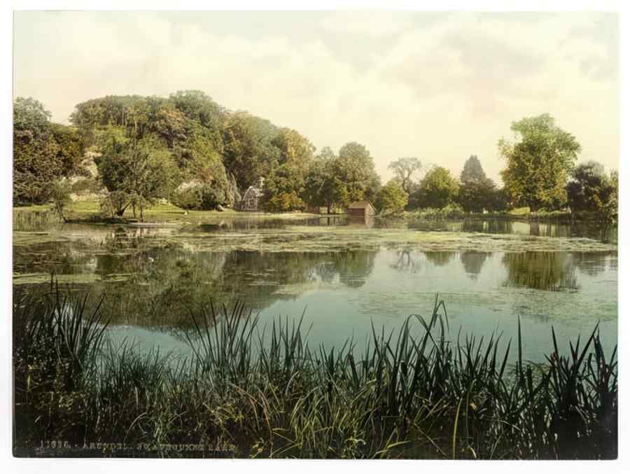 Vintage Swanbourne Lake Arundel Castle England A4 Photo Print