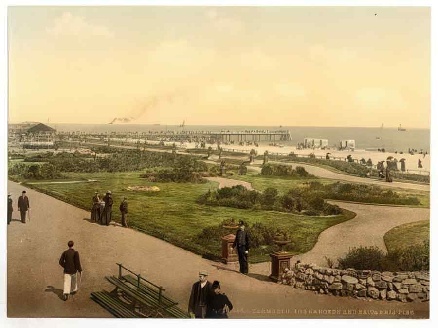 Vintage The Beach Gardens And Jetty Yarmouth England A4 Photo Print