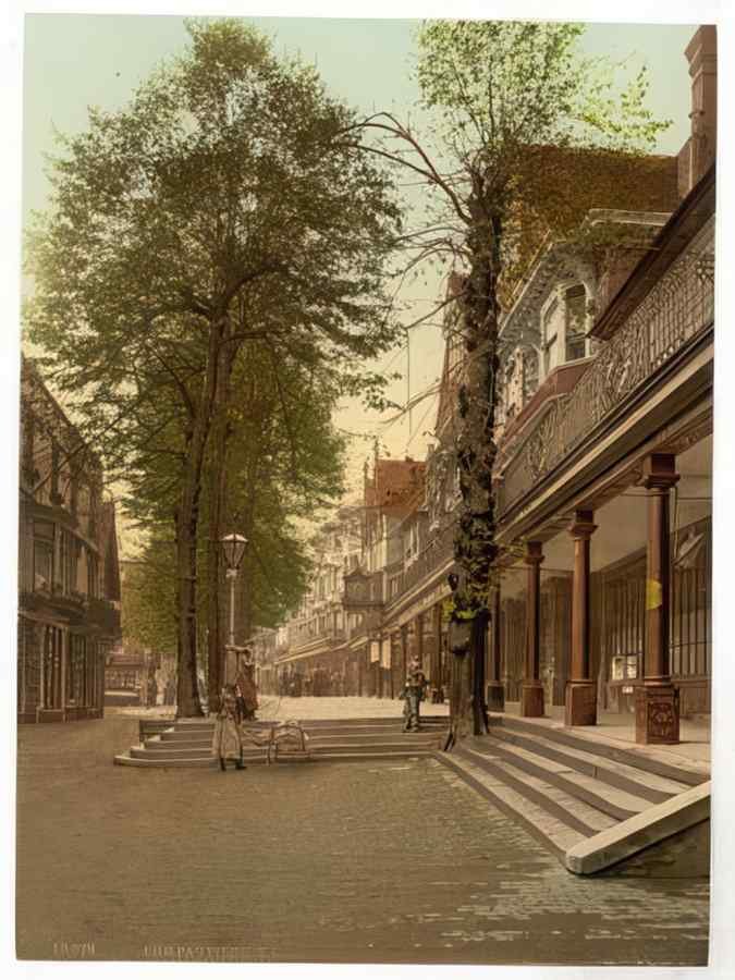 Vintage The Pantiles Looking South Tunbridge Wells England A4 Photo Print