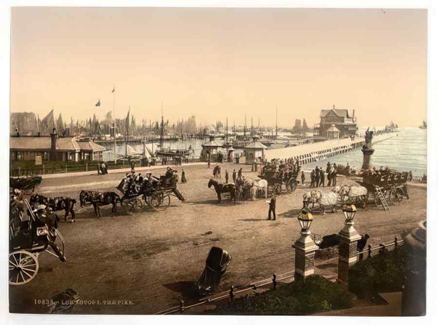 Vintage The Pier Lowestoft England A4 Photo Print