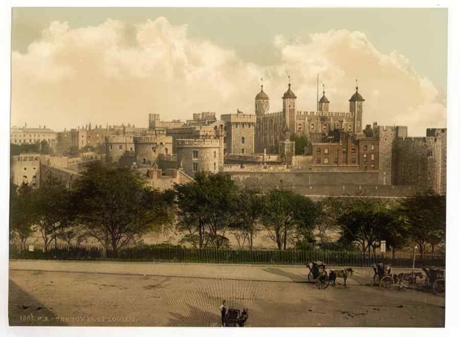 Vintage The Tower London England A4 Photo Print