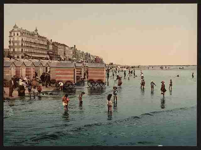 Vintage The beach and the sea Blankenberghe A4 Photo Print