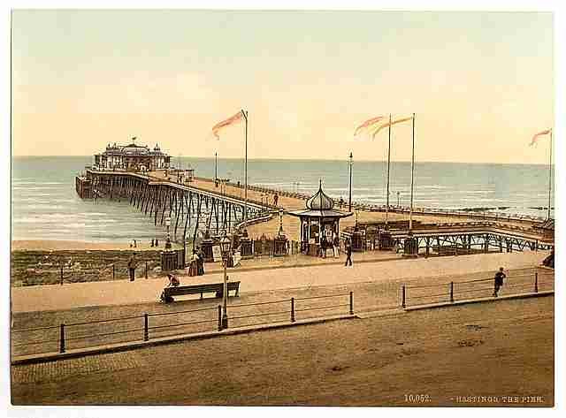 Vintage The pier Hastings A4 Photo Print
