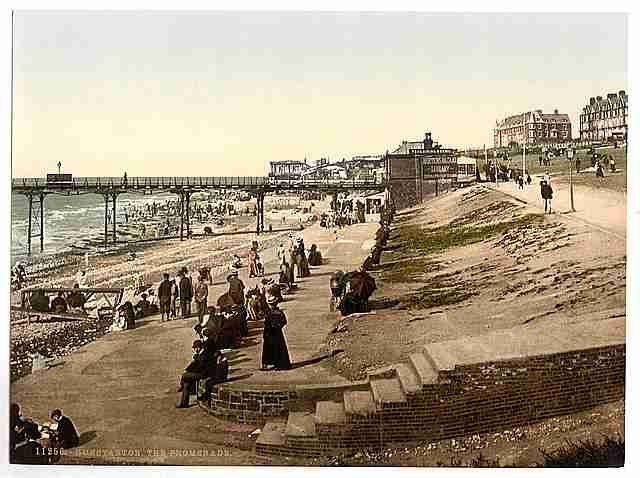 Vintage The promenade Hunstanton A4 Photo Print
