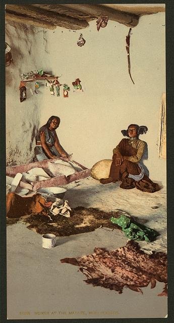 Women at the Matate Moki pueblos Vintage A4 Photo Print