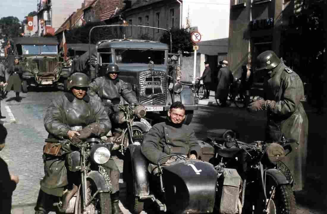World War II 799 Military A4 Photo Print