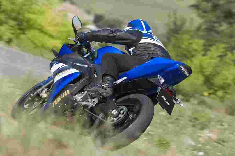 YAMAHA YZF R125 2628 32 Car A4 Photo Print