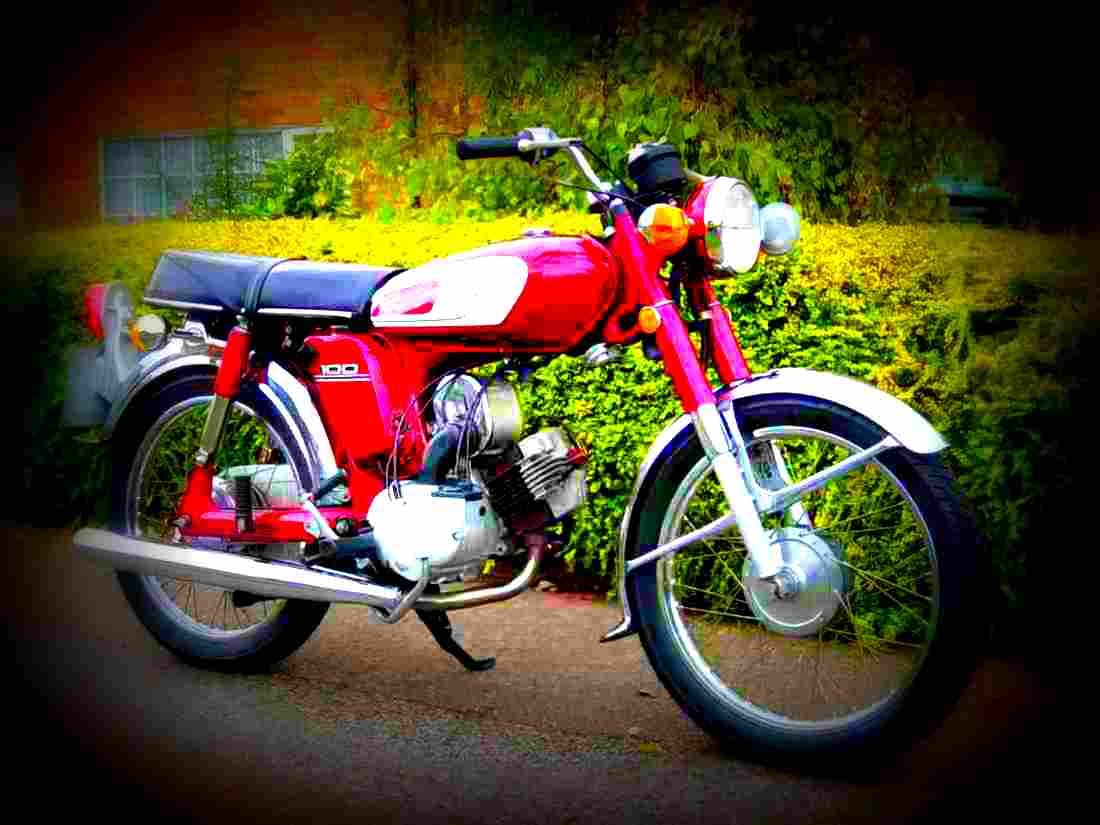 Yamaha 100 100 3 motorbike A4 Photo Print