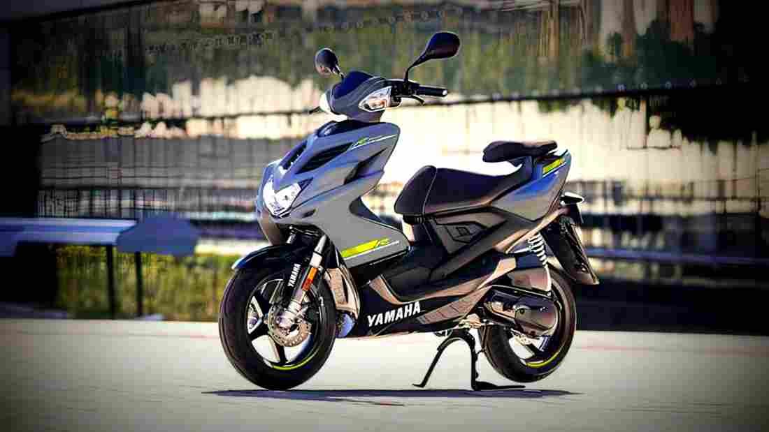 Yamaha Aerox 4 2018 2 motorbike A4 Photo Print