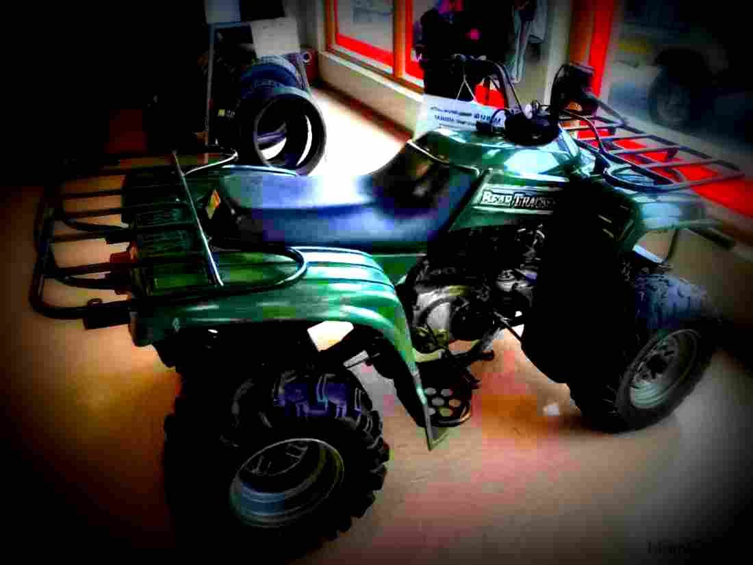 Yamaha BearTracker 2000 6 motorbike A4 Photo Print