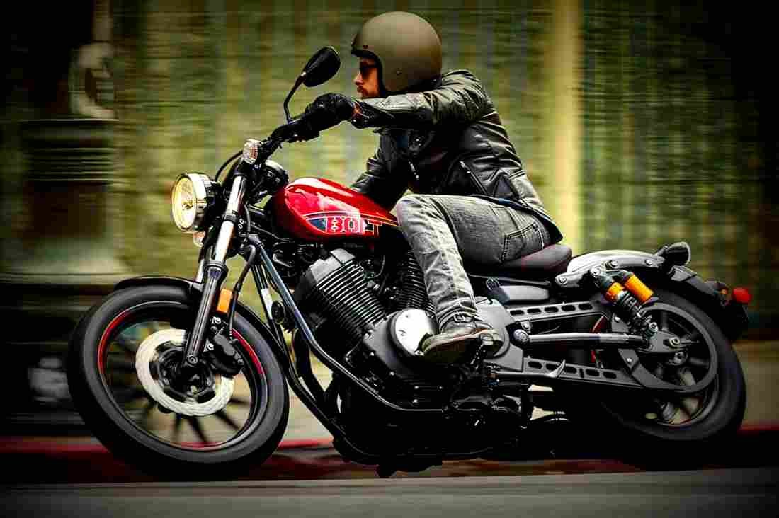 Yamaha Bolt C Spec 2017 3 motorbike A4 Photo Print