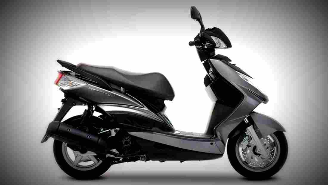 Yamaha Cygnus 125 SI Cygnus 125 SI 1 motorbike A4 Photo Print