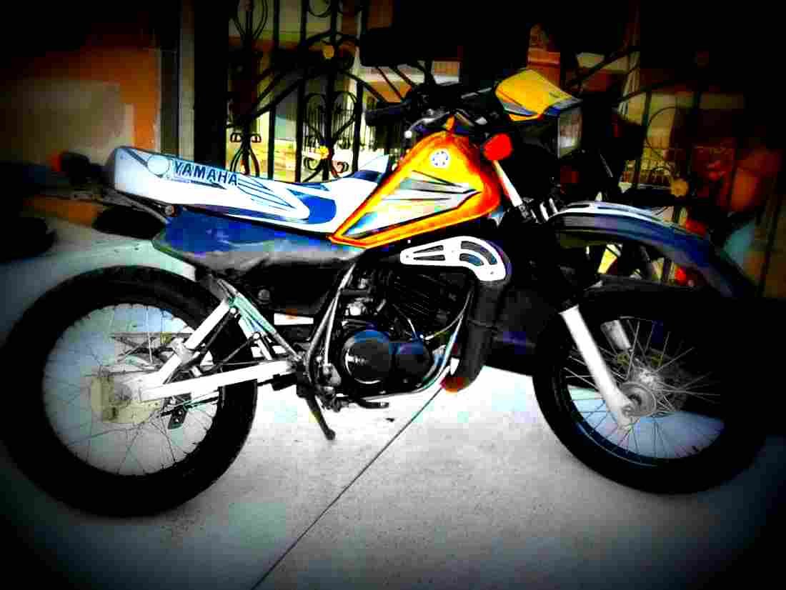 Yamaha DT 125 1973 2 motorbike A4 Photo Print