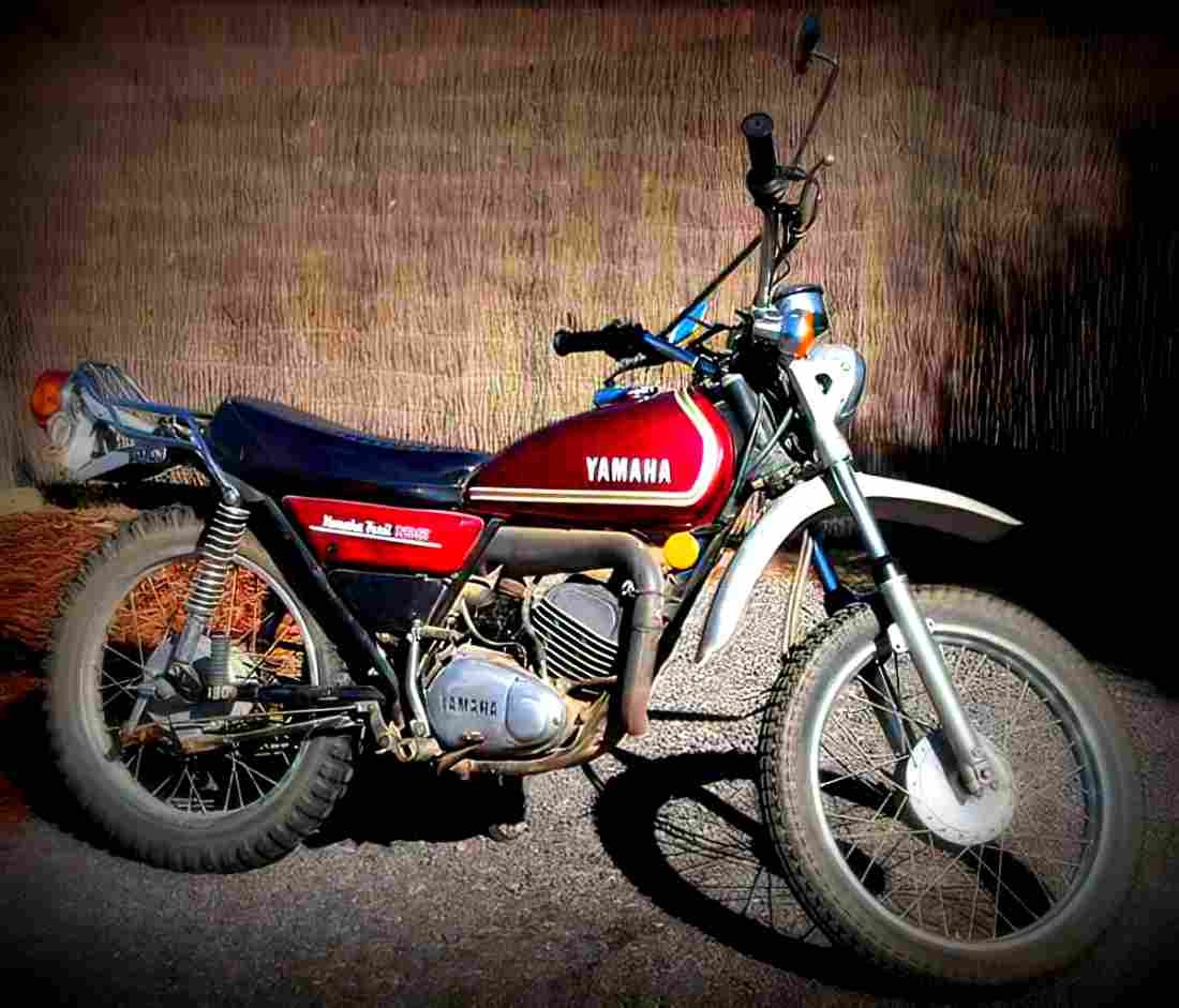 Yamaha DT 125 E 1980 5 motorbike A4 Photo Print