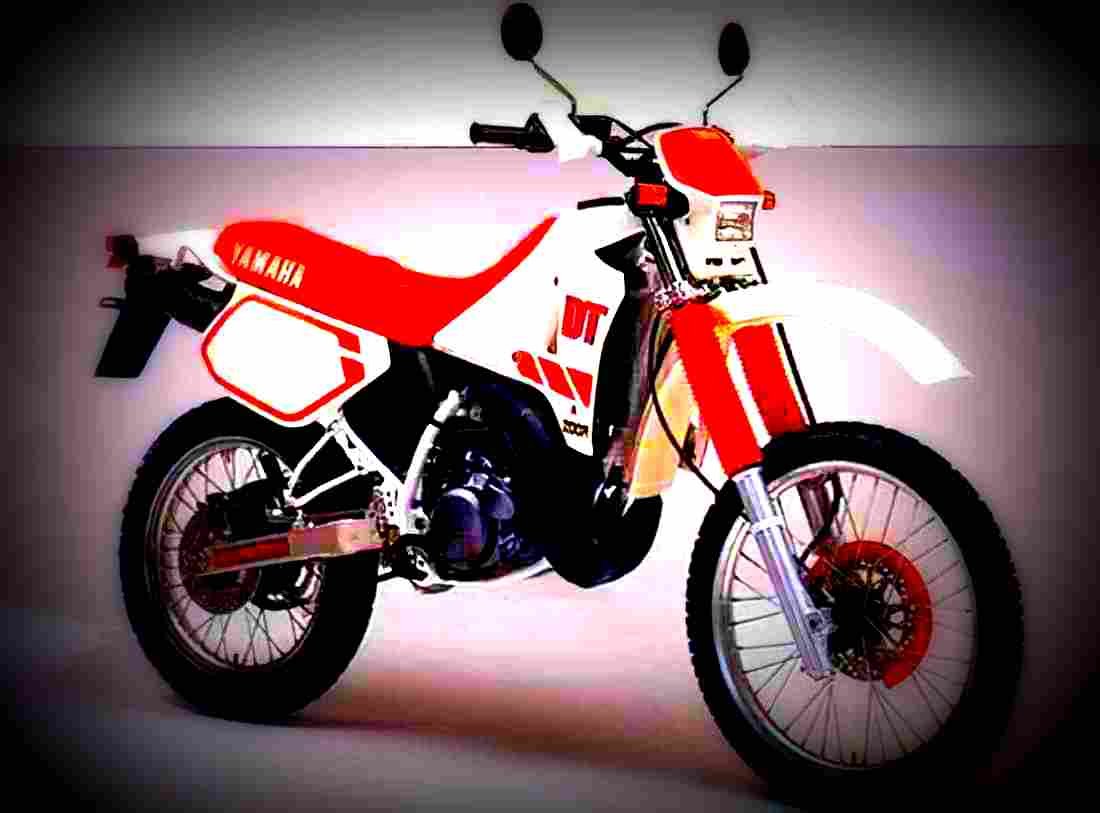 Yamaha DT 125 LC 1984 5 motorbike A4 Photo Print