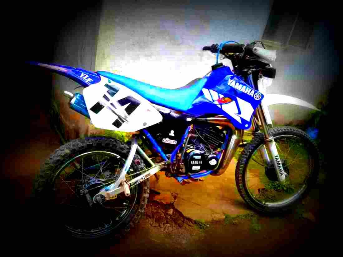 Yamaha DT 125 R 2000 5 motorbike A4 Photo Print