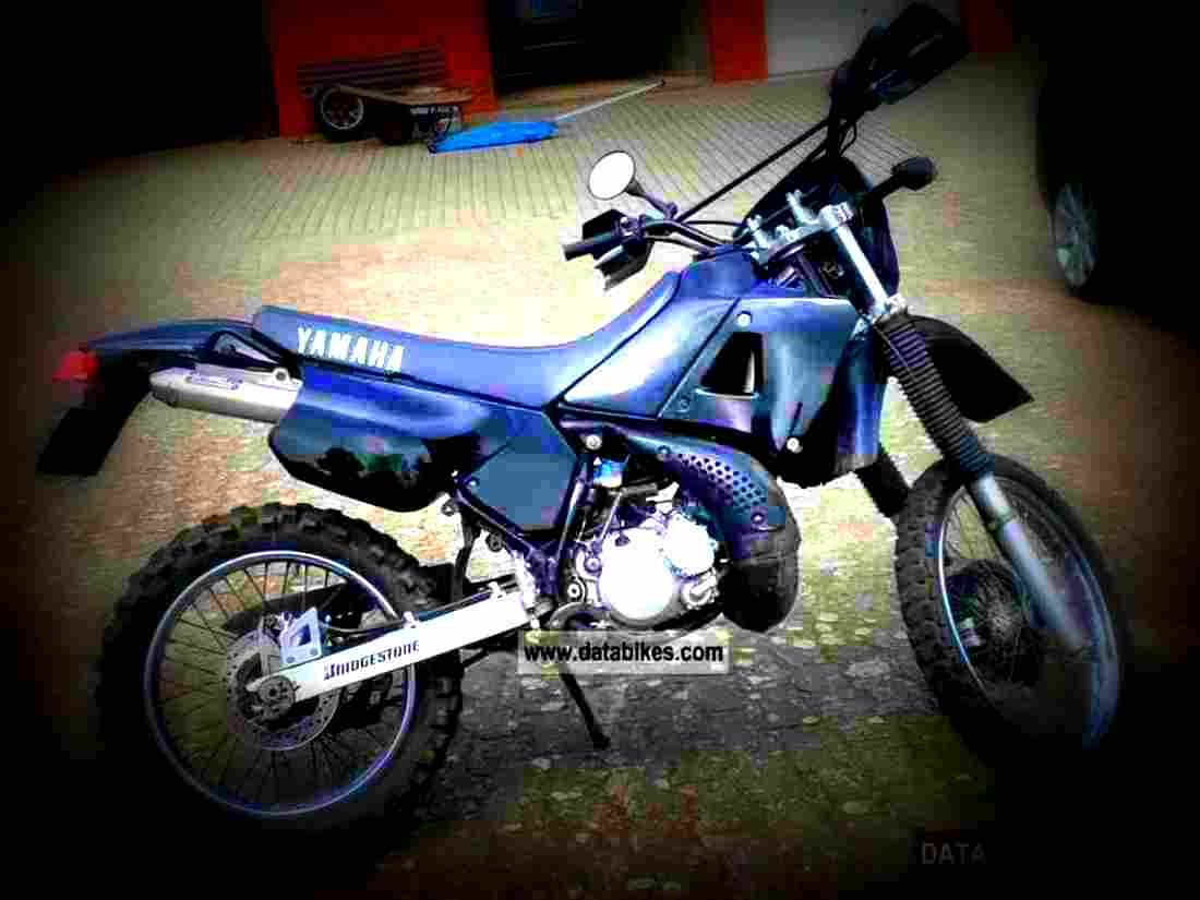 Yamaha DT 125 R 2002 4 motorbike A4 Photo Print