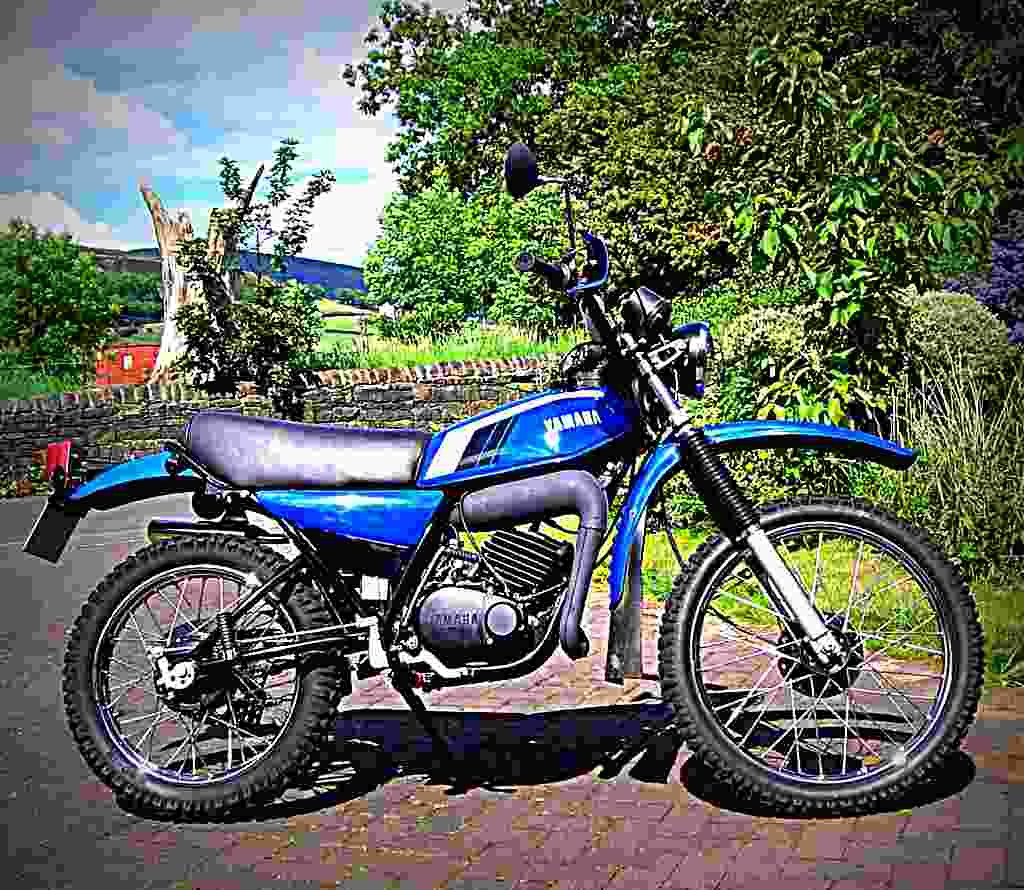 Yamaha DT 175 1975 2 motorbike A4 Photo Print