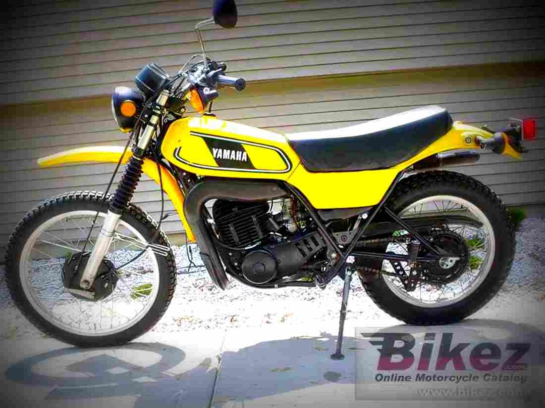 Yamaha DT 400 MX 1979 3 motorbike A4 Photo Print