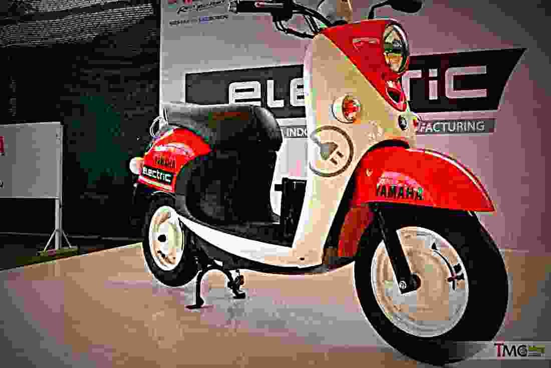 Yamaha E Vino 2017 3 motorbike A4 Photo Print