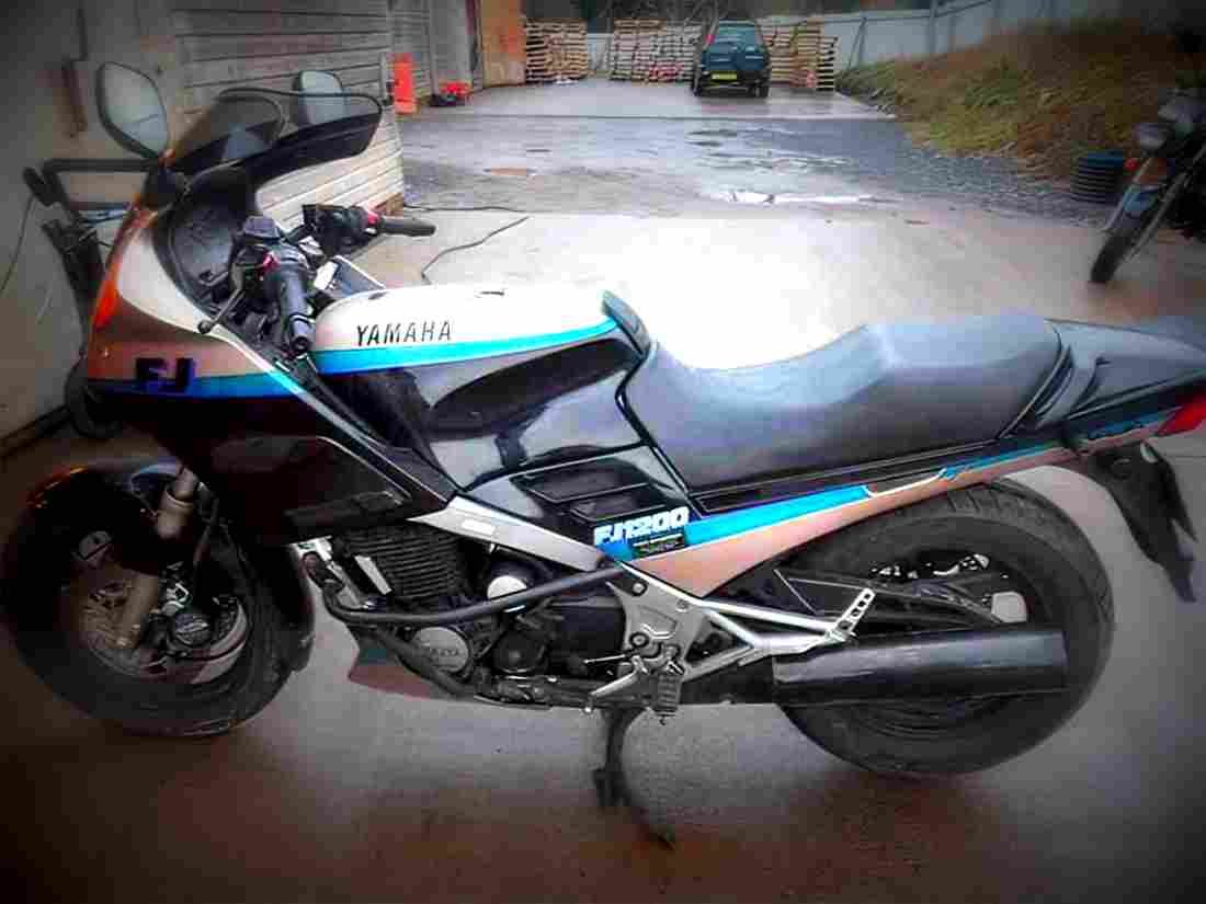 Yamaha FJ 1200 1995 2 motorbike A4 Photo Print