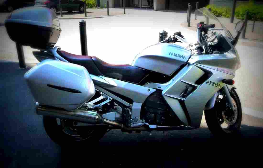 Yamaha FJR 1300 2002 4 motorbike A4 Photo Print