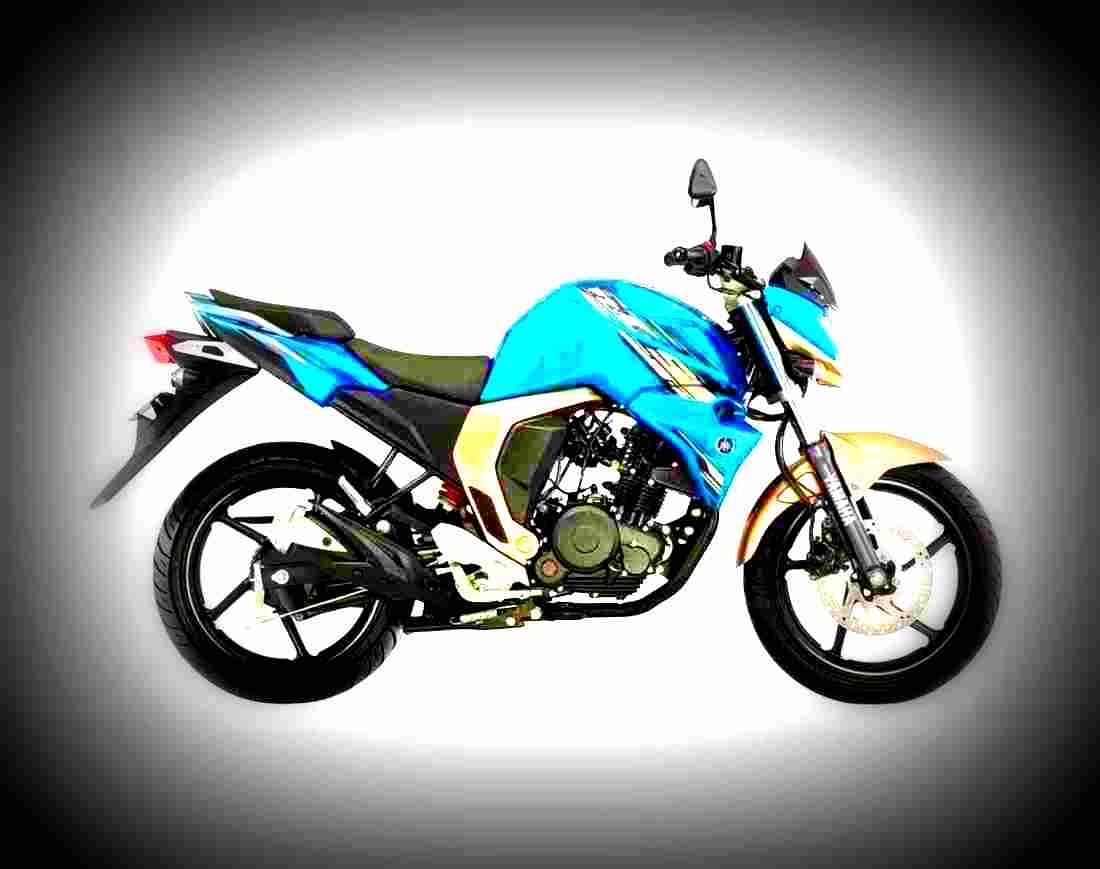 Yamaha FZ FI 2017 3 motorbike A4 Photo Print