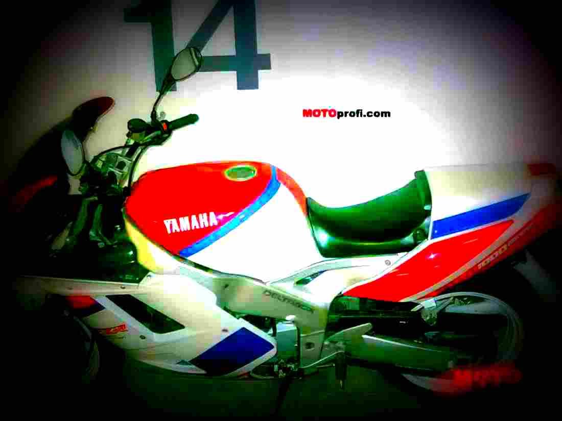 Yamaha FZR 1000 1993 4 motorbike A4 Photo Print