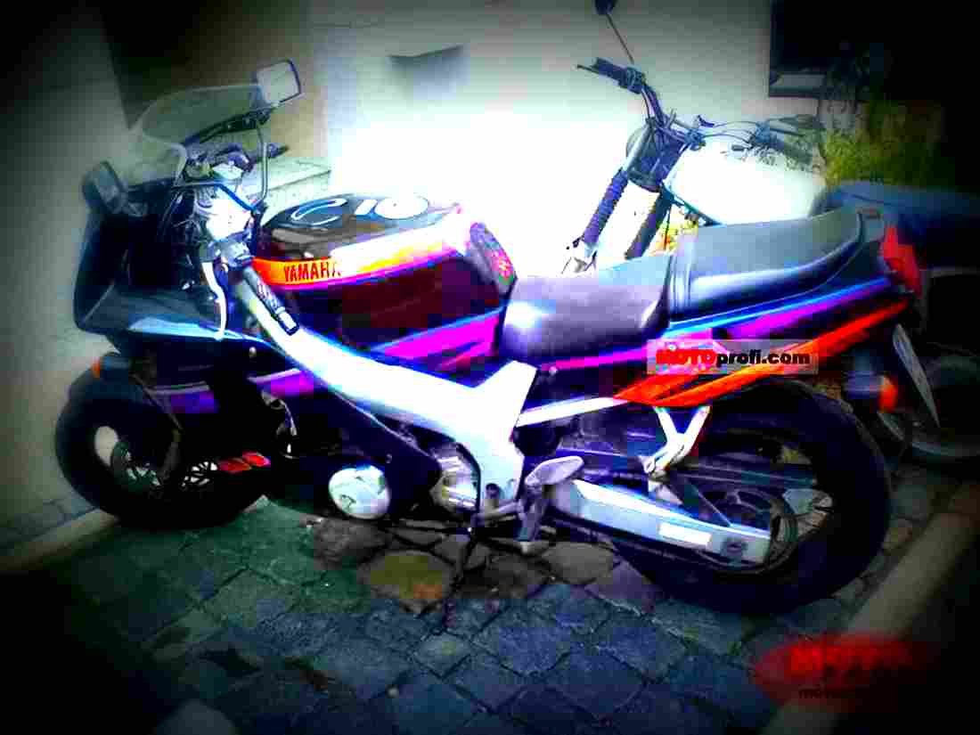 Yamaha FZR 600 R 1994 6 motorbike A4 Photo Print
