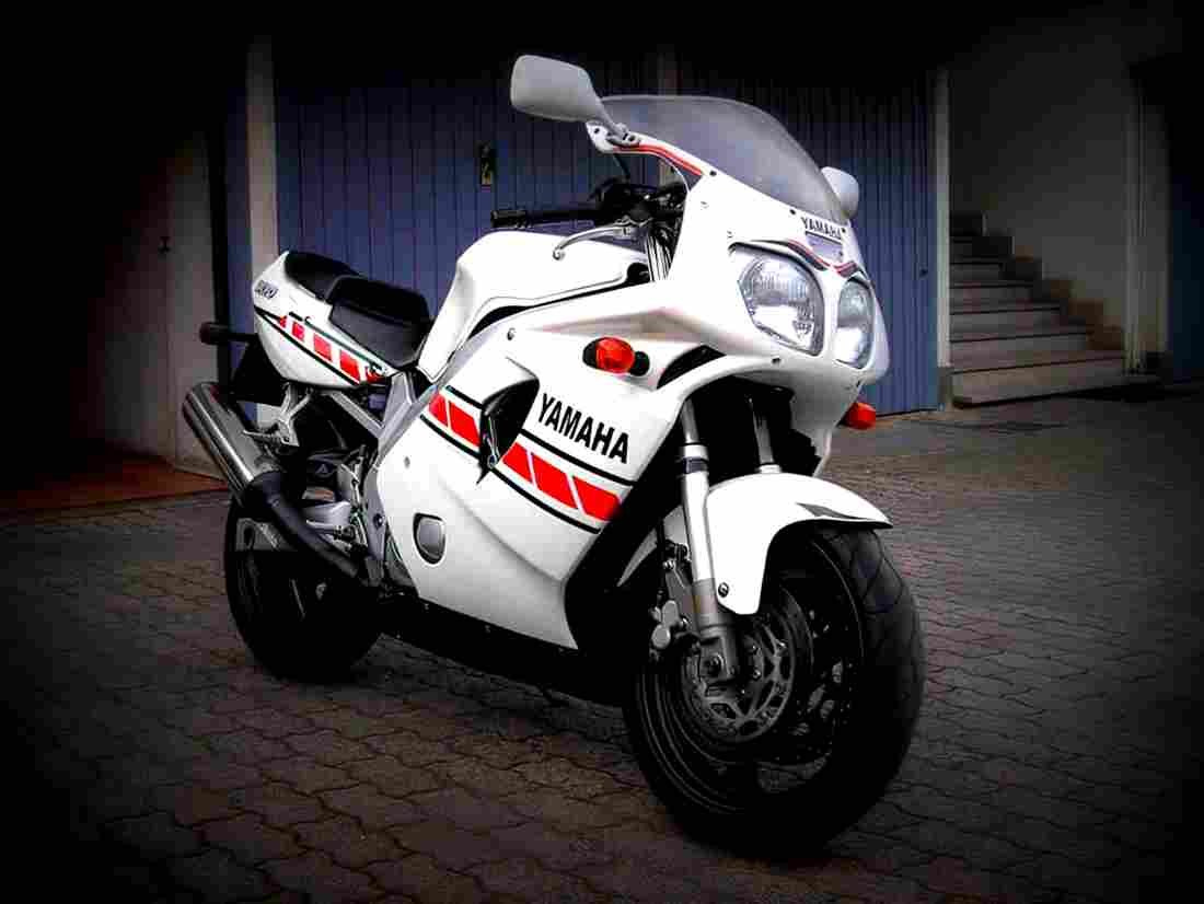 Yamaha FZR 600 R 1995 5 motorbike A4 Photo Print
