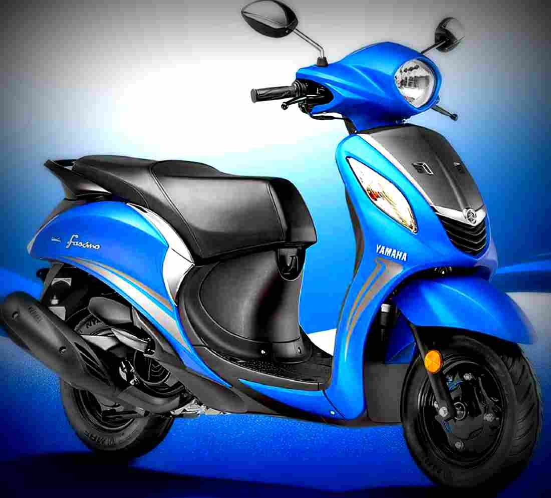 Yamaha Fascino 2017 1 motorbike A4 Photo Print