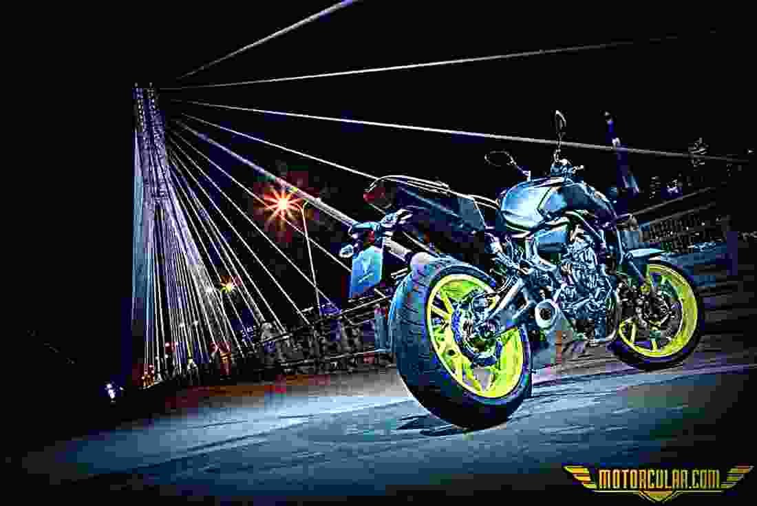 Yamaha MT 07 TR 2018 3 motorbike A4 Photo Print