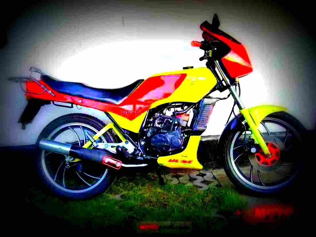Yamaha RD 125 LC 1983 2 motorbike A4 Photo Print