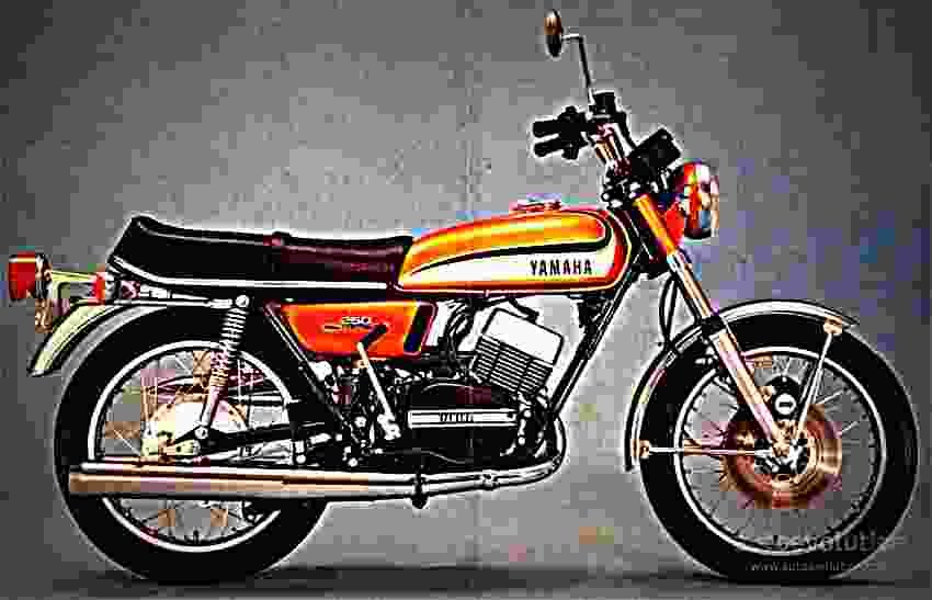 Yamaha RD 250 1977 1 motorbike A4 Photo Print