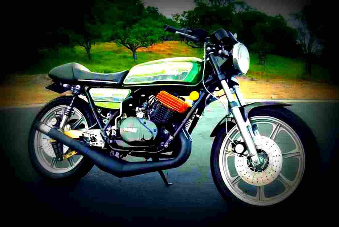 Yamaha RD 350 1981 3 motorbike A4 Photo Print