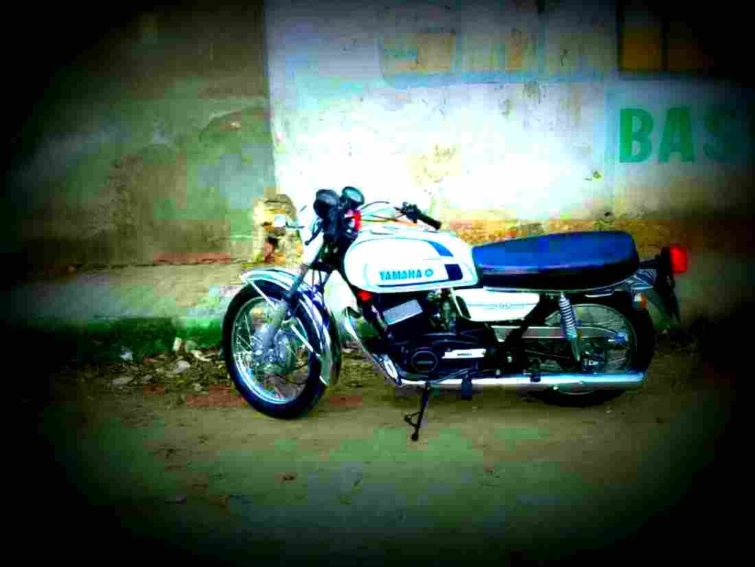 Yamaha RD 350 N 1989 6 motorbike A4 Photo Print