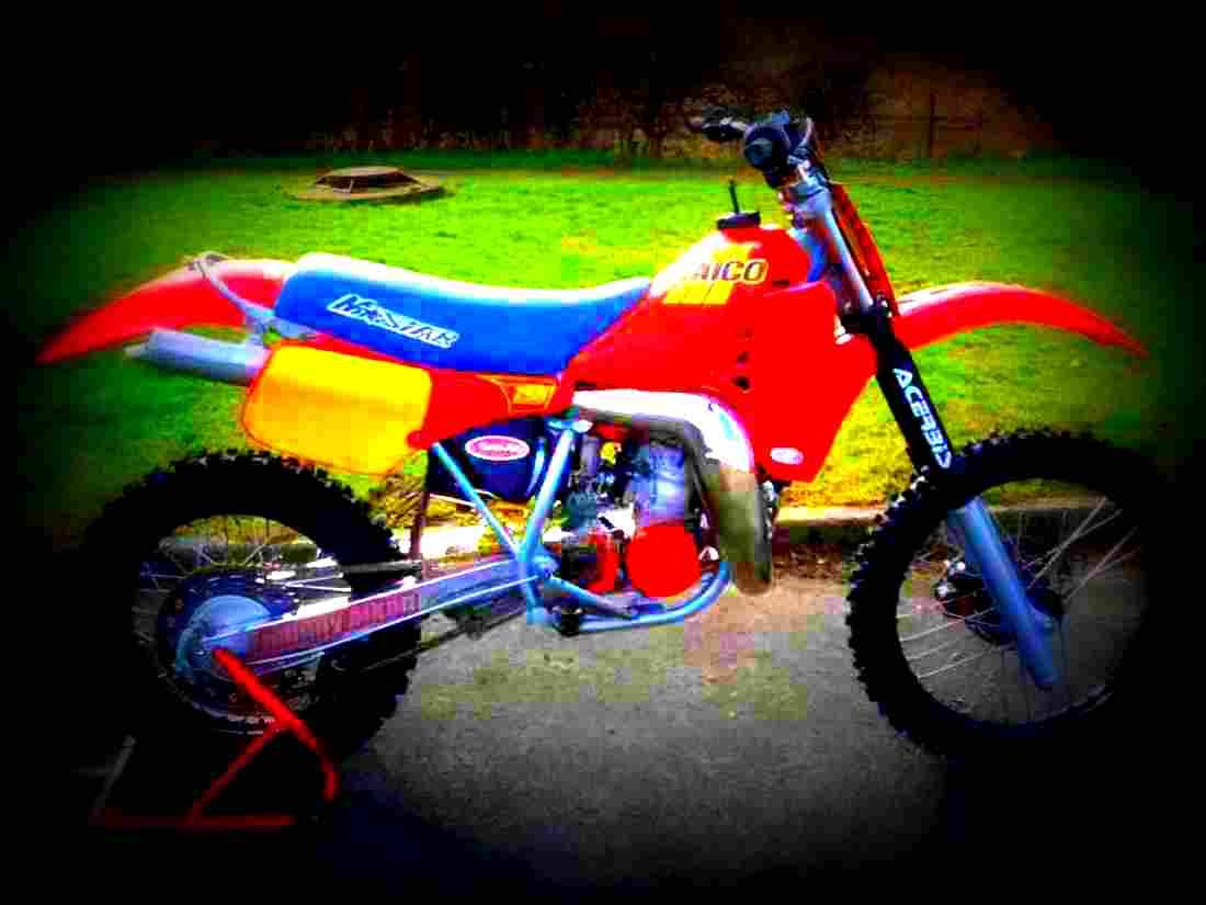 Yamaha RD 350 N (reduced effect) 1990 4 motorbike A4 Photo Print