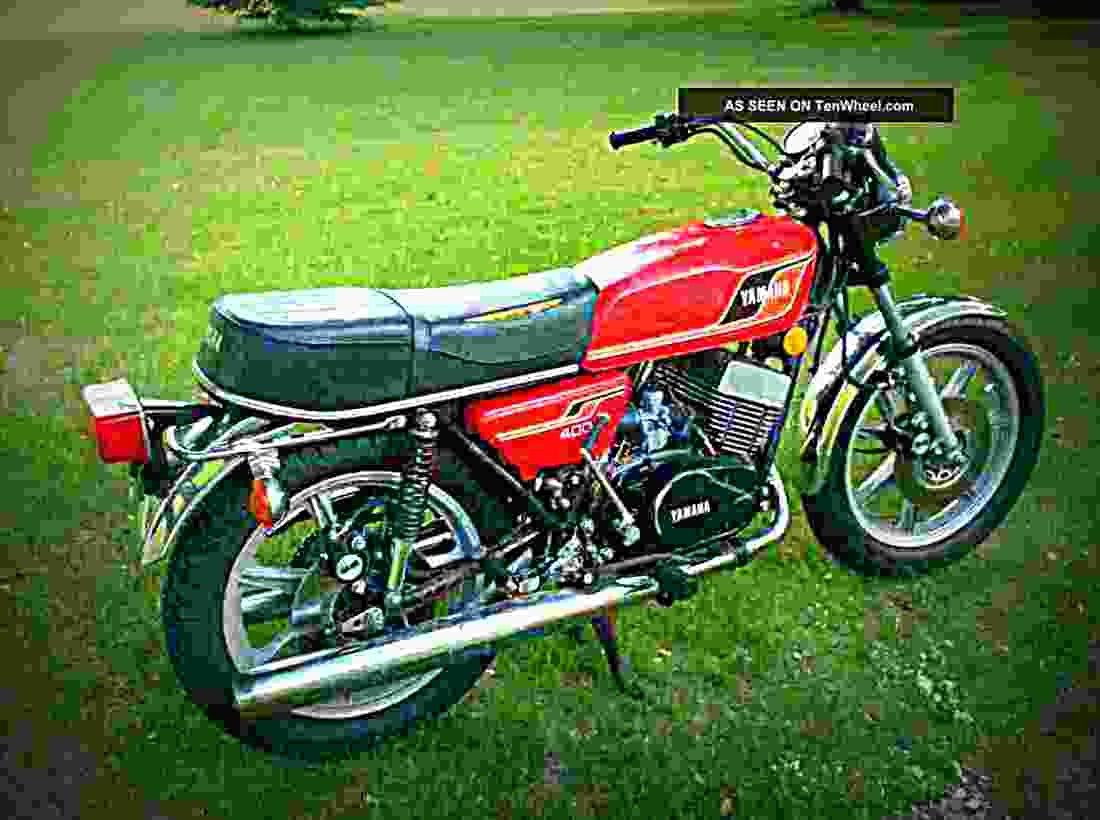 Yamaha RD 400 C 1977 2 motorbike A4 Photo Print