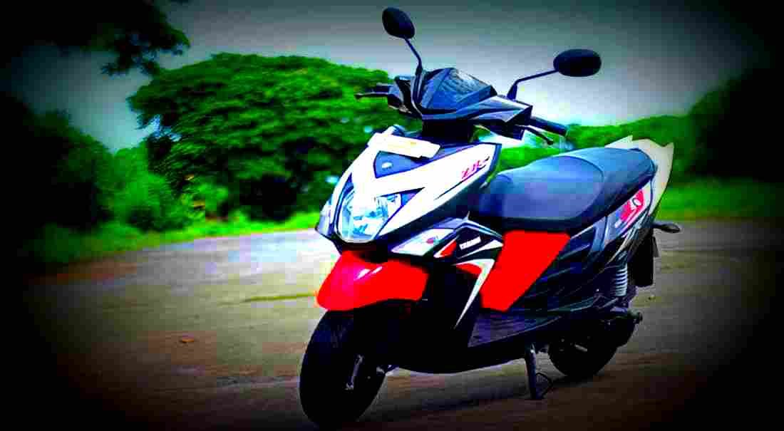 Yamaha Ray ZR 2017 1 motorbike A4 Photo Print