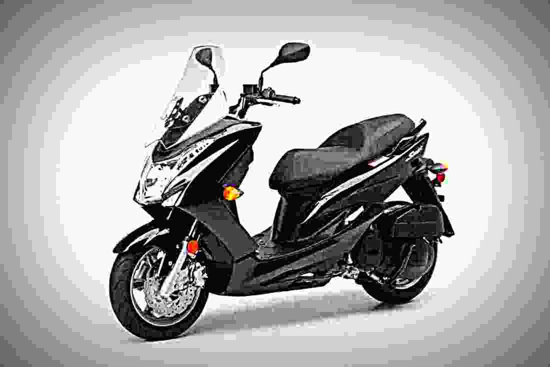 Yamaha Smax 2018 3 motorbike A4 Photo Print
