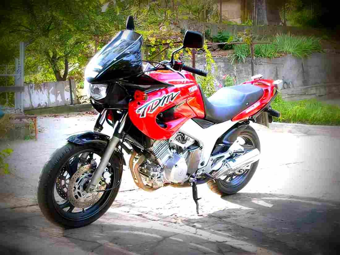 Yamaha TDM 850 1999 1 motorbike A4 Photo Print