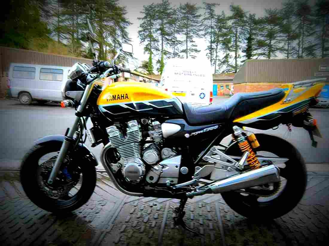 Yamaha TDR 125 2002 4 motorbike A4 Photo Print