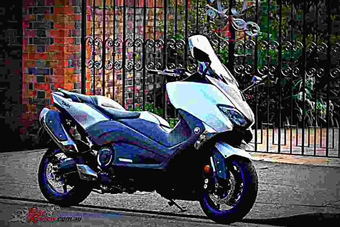 Yamaha TMAX 2018 4 motorbike A4 Photo Print