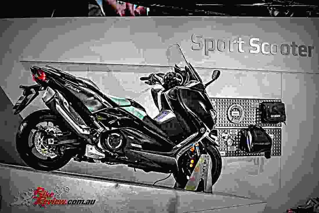 Yamaha TMAX DX 2018 2 motorbike A4 Photo Print