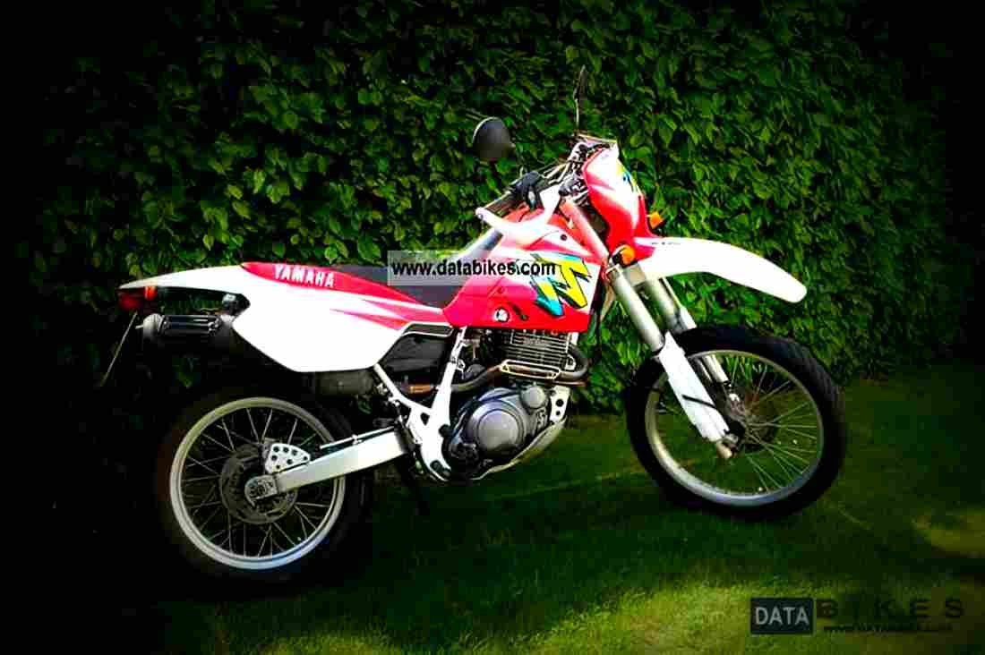 Yamaha TT 600 E 1997 2 motorbike A4 Photo Print