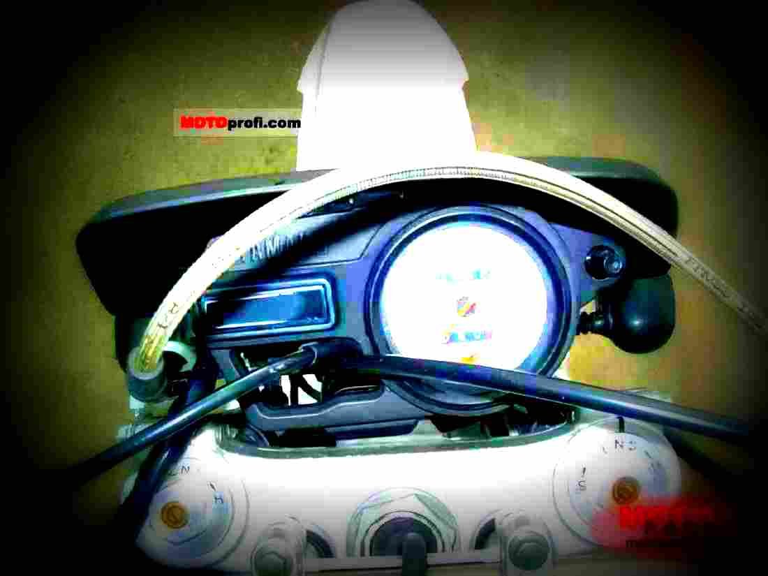 Yamaha TT 600 R 1998 3 motorbike A4 Photo Print