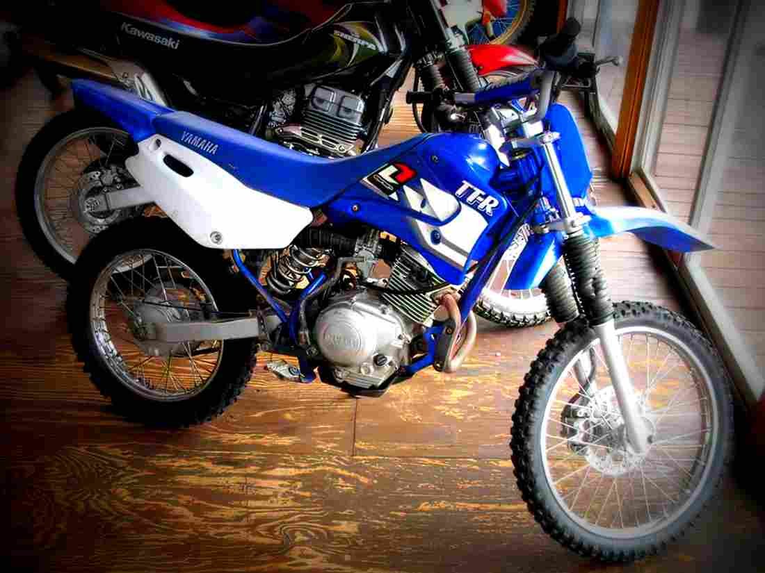 Yamaha TT R 125 LW 2002 2 motorbike A4 Photo Print