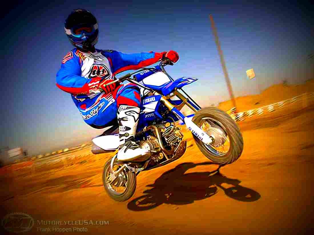Yamaha TT R 50E TT R 50E 1 motorbike A4 Photo Print
