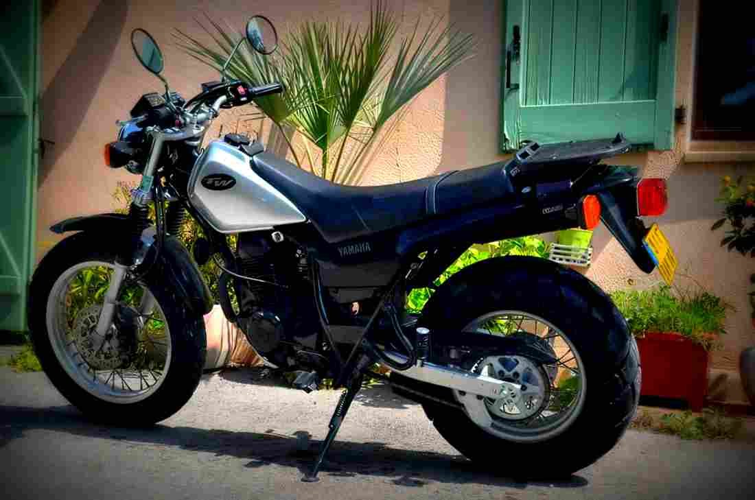 Yamaha TW 125 2001 1 motorbike A4 Photo Print